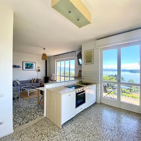 ヴィラ Lakeview With Private Swimming Pool