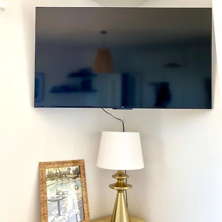 Lakeview With Private Swimming Pool Meina