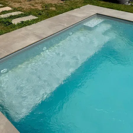 Lakeview With Private Swimming Pool 메이나