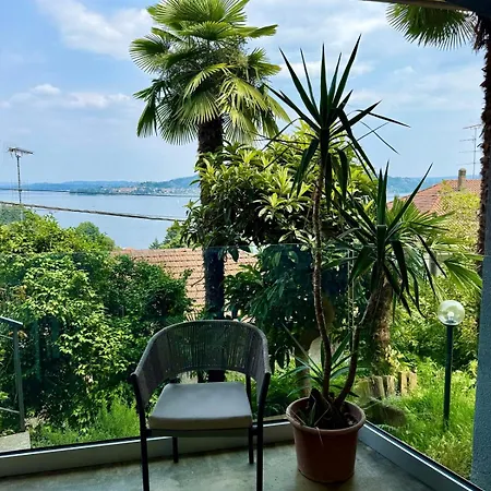 Lakeview With Private Swimming Pool 빌라 *