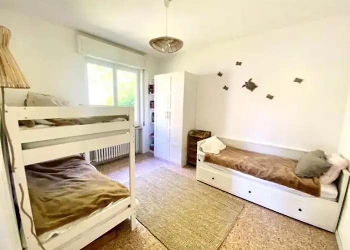 וילה Lakeview With Private Swimming Pool מאינה
