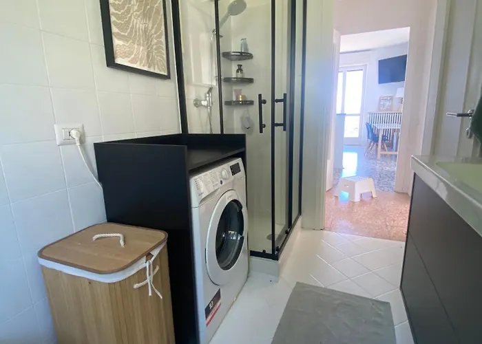 Lakeview With Private Swimming Pool * מאינה
