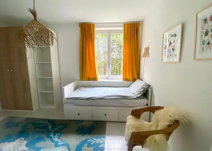 Lakeview With Private Swimming Pool וילה מאינה