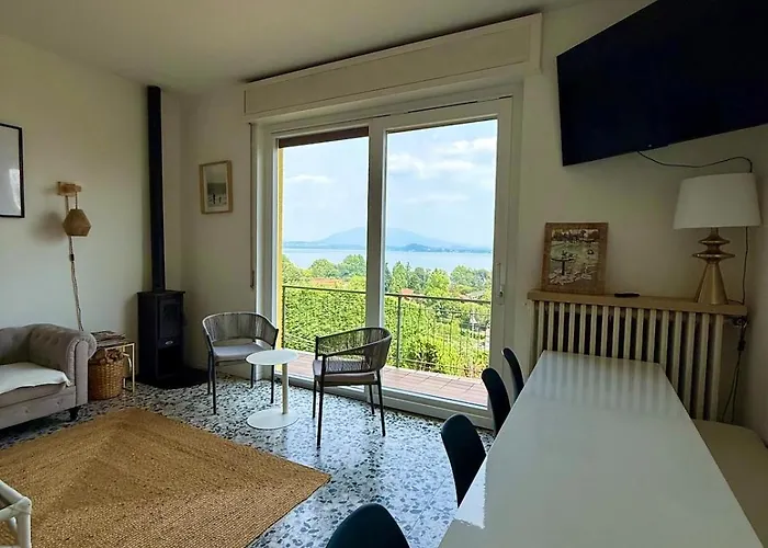 Lakeview With Private Swimming Pool * מאינה