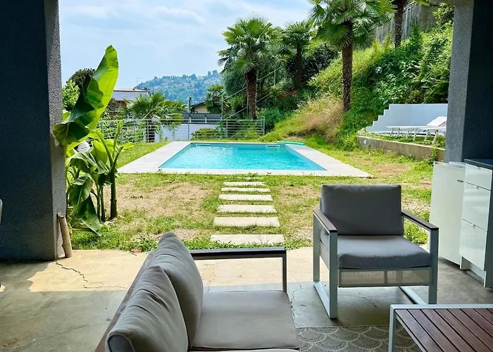 Villa Lakeview With Private Swimming Pool Meina